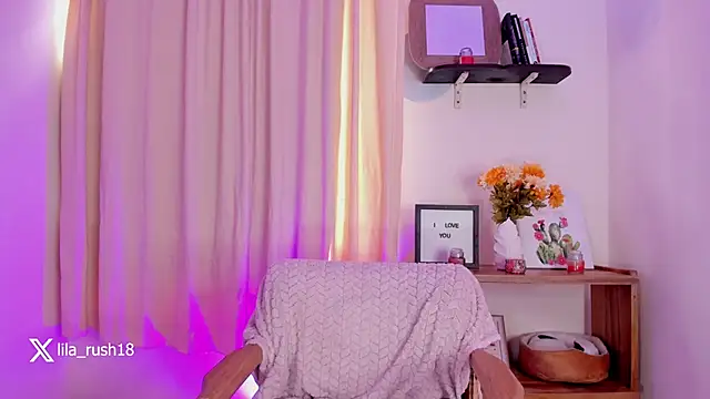 Snapshot of lila_rush chatting on November 4, 7:28 pm lila rush online show from November 4, 7:28 pm