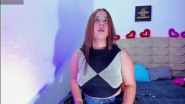 Catherine summer1 online show from December 3, 2:56 am