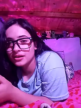 Luciauy online show from February 14, 9:55 am