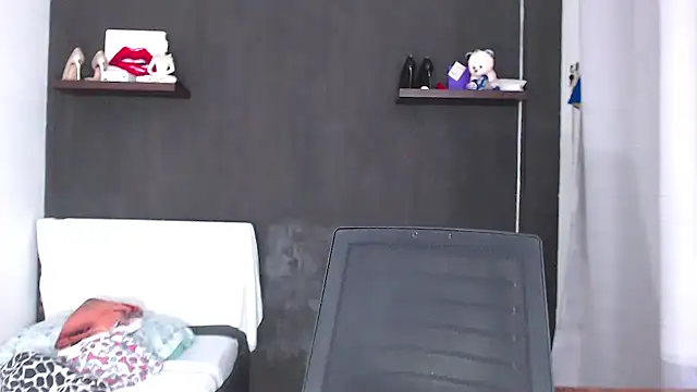 SusanLeroy online show from March 29, 10:06 am