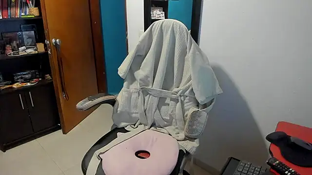 peanut tangerine online show from November 24, 11:05 pm