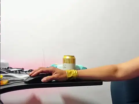 peanut tangerine online show from November 1, 1:01 am