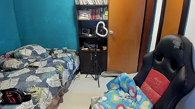 Snapshot of peanut_tangerine chatting on September 11, 10:32 pm peanut tangerine online show from September 11, 10:32 pm