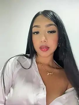SOPHIACANDY19  online show from March 18, 12:19 am