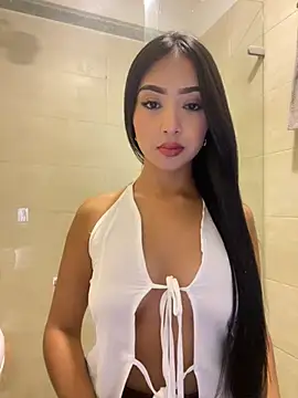 SOPHIACANDY19  online show from February 8, 11:35 pm