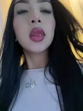 SOPHIACANDY19  online show from February 21, 12:12 am