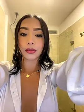 SOPHIACANDY19  online show from November 12, 10:24 pm