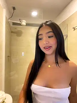 SOPHIACANDY19  online show from November 7, 9:52 pm