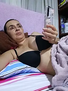 Samantha Sullivan  online show from March 25, 2:44 am