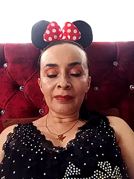 Samantha Sullivan  online show from October 31, 4:03 pm