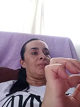 Samantha Sullivan  online show from March 9, 12:20 pm