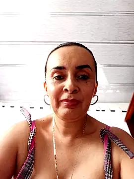 Samantha Sullivan  online show from November 5, 3:26 pm