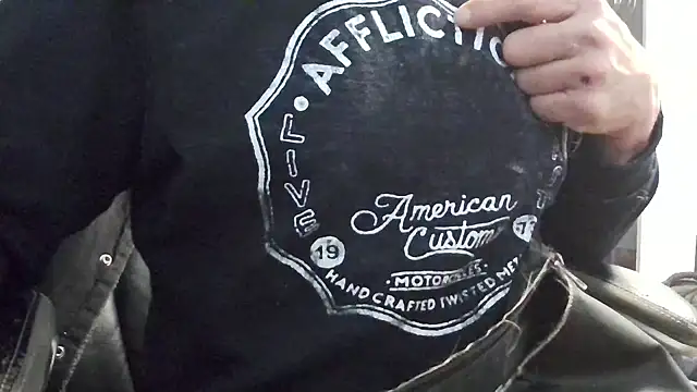 overaveragefreak4you online show from February 15, 8:11 am