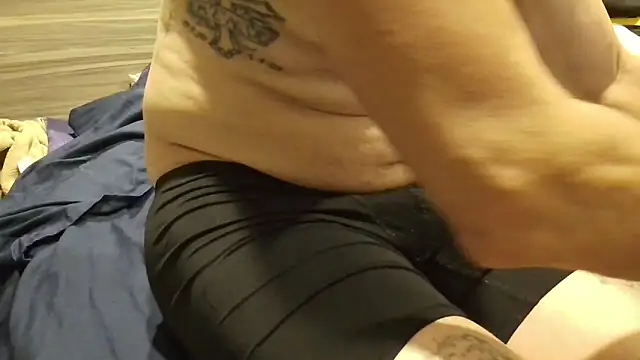 overaveragefreak4you online show from March 20, 11:22 am