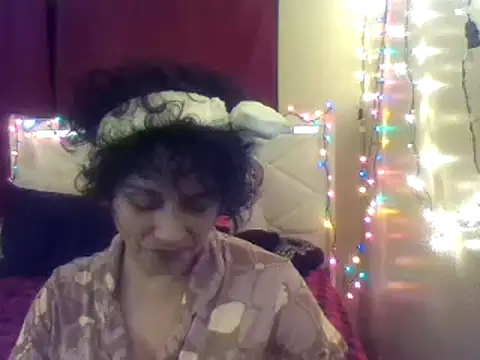 Snapshot of lachulalarubie chatting on January 15, 2:17 am lachulalarubie online show from January 15, 2:17 am