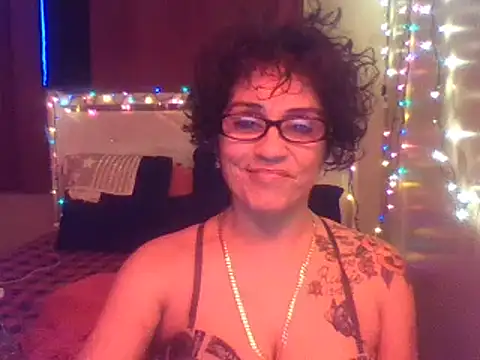 Snapshot of lachulalarubie chatting on January 18, 1:18 pm lachulalarubie online show from January 18, 1:18 pm