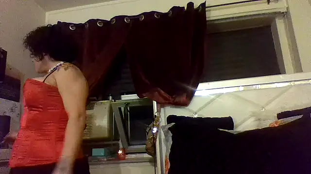 Snapshot of lachulalarubie chatting on March 19, 5:08 am lachulalarubie online show from March 19, 5:08 am