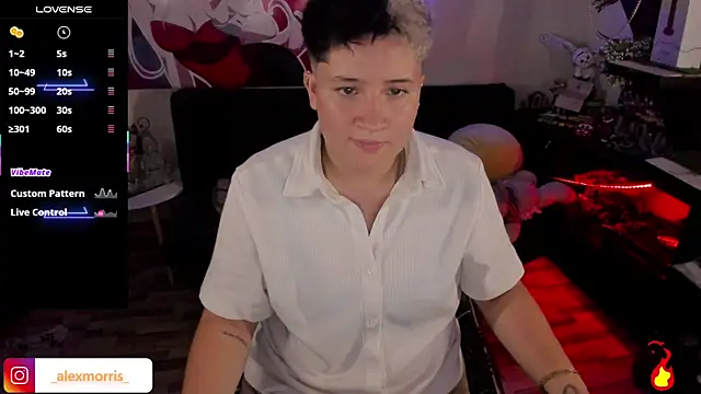 Snapshot of _AlexMorris chatting on November 12, 5:22 am AlexMorris online show from November 12, 5:22 am