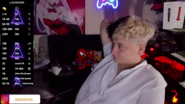 Snapshot of _AlexMorris chatting on October 28, 7:18 am AlexMorris online show from October 28, 7:18 am