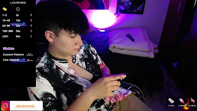 Snapshot of _AlexMorris chatting on March 21, 6:03 am AlexMorris online show from March 21, 6:03 am