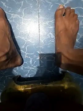 Snapshot of SageElement2 chatting on February 28, 8:19 pm SageElement2 online show from February 28, 8:19 pm