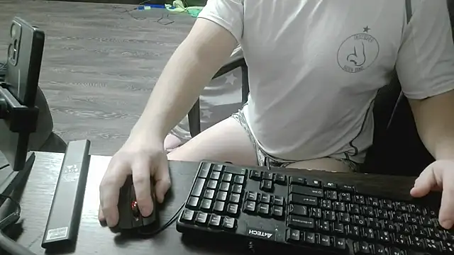 gamblingbum online show from February 5, 8:15 pm