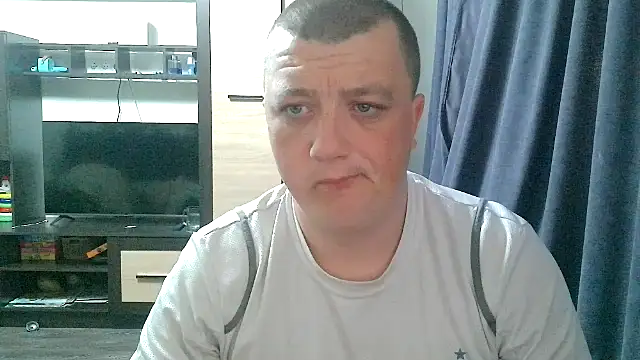 gamblingbum online show from May 2, 3:01 am
