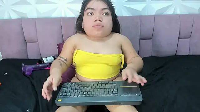 Snapshot of Michelle_Brooks chatting on January 15, 4:43 pm Michelle Brooks online show from January 15, 4:43 pm