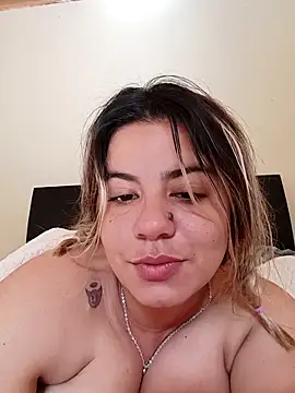 Snapshot of Candy_sr chatting on November 23, 2:05 pm Candy sr online show from November 23, 2:05 pm