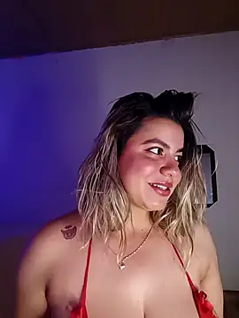 Snapshot of Candy_sr chatting on November 15, 4:22 pm Candy sr online show from November 15, 4:22 pm