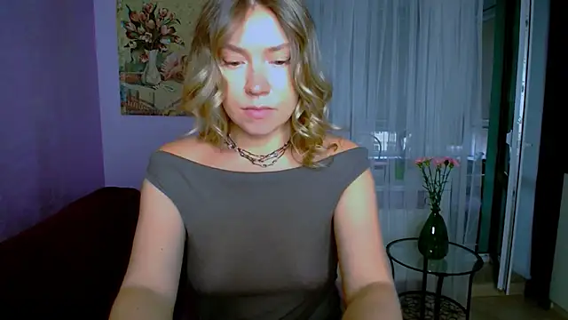 Snapshot of TaylorBre chatting on September 16, 5:41 am TaylorBre online show from September 16, 5:41 am