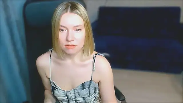TaylorBre online show from March 28, 6:47 am