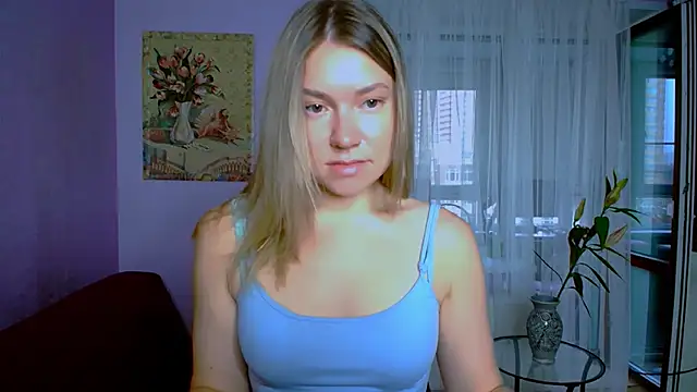 Snapshot of TaylorBre chatting on September 20, 5:23 am TaylorBre online show from September 20, 5:23 am