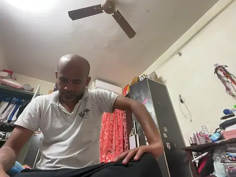 SammyChocolateIndian online show from January 22, 5:59 am