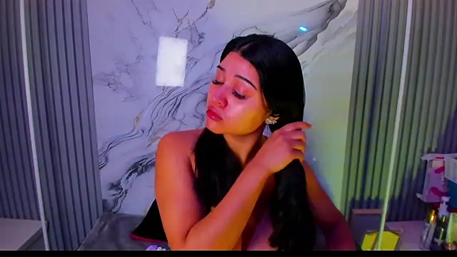 venusowen  online show from February 27, 1:44 pm