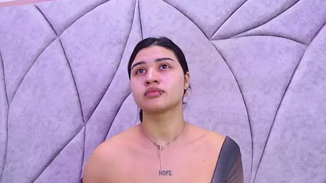 venusowen  online show from November 9, 11:14 am