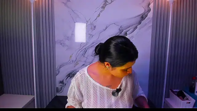 venusowen  online show from March 3, 2:13 pm