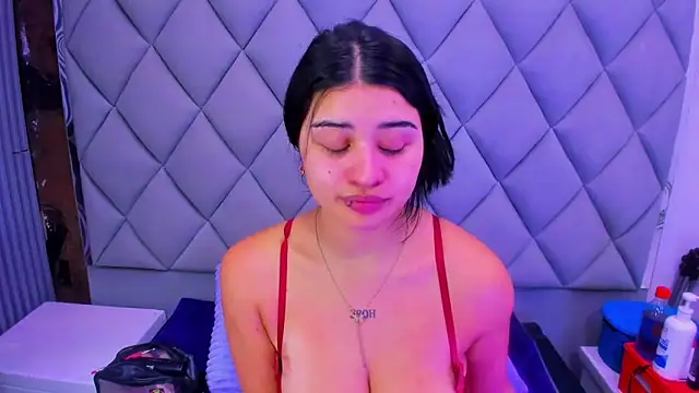 venusowen  online show from November 10, 1:49 pm