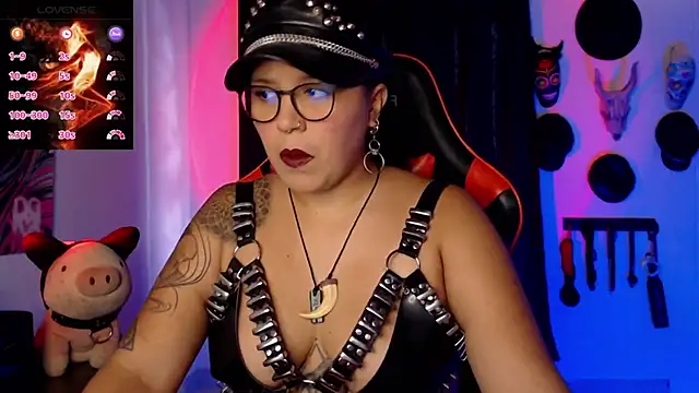 Snapshot of LilithSharon chatting on September 27, 4:46 pm LilithSharon online show from September 27, 4:46 pm