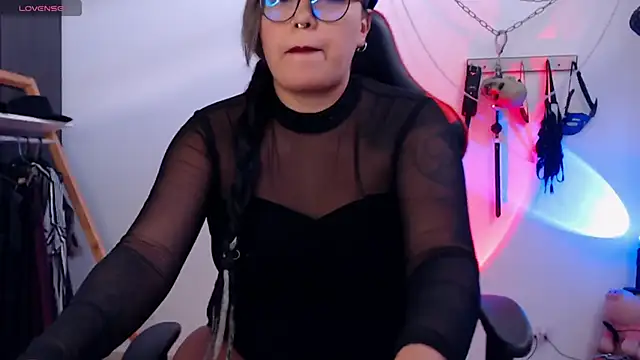 LilithSharon online show from December 18, 6:56 pm