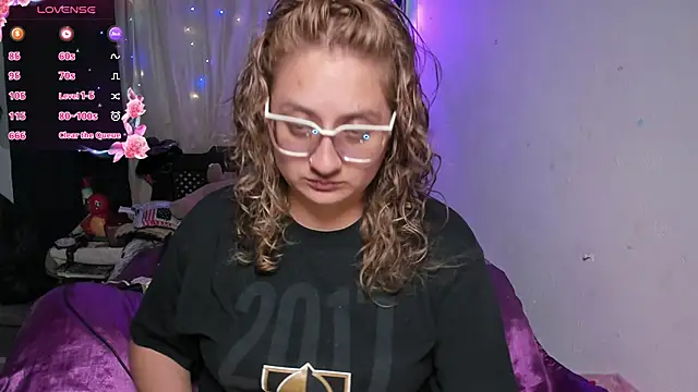 AnnieBigBoobs online show from January 25, 9:25 pm