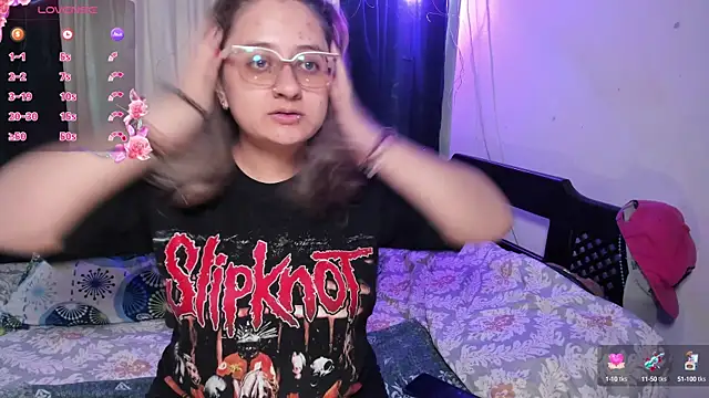 AnnieBigBoobs online show from March 13, 9:05 pm