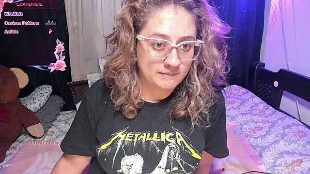 AnnieBigBoobs online show from March 22, 10:48 pm