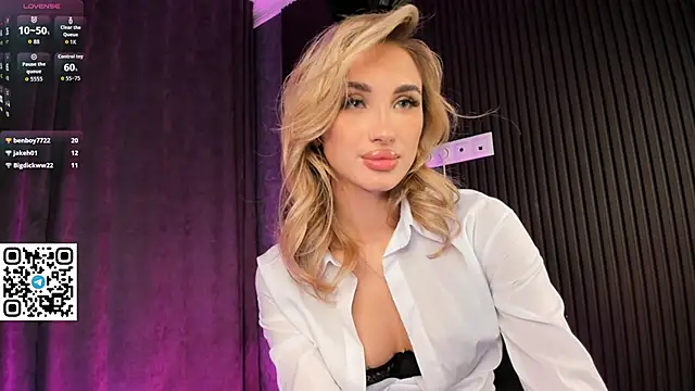 Danger Bella online show from November 28, 7:47 pm