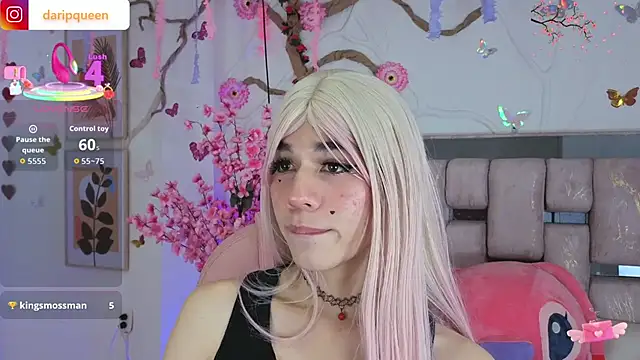 DaripQueen online show from March 13, 2:00 pm