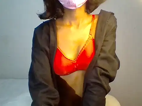 Snapshot of Levinya chatting on December 27, 7:24 pm Levinya online show from December 27, 7:24 pm