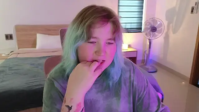 ChimberWol online show from March 22, 6:37 am