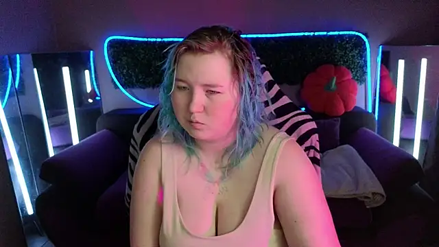 Snapshot of ChimberWol chatting on November 20, 2:12 am ChimberWol online show from November 20, 2:12 am