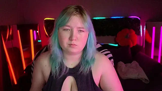 Snapshot of ChimberWol chatting on November 21, 2:10 am ChimberWol online show from November 21, 2:10 am