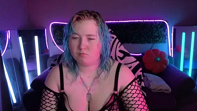 Snapshot of ChimberWol chatting on November 12, 2:15 am ChimberWol online show from November 12, 2:15 am